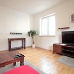 Charming 3-Bedroom Apartment With Parking Lot