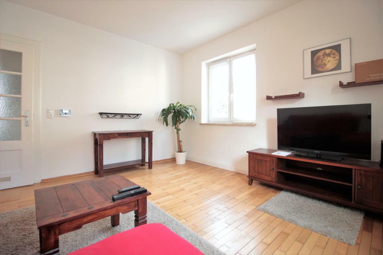 Apartment Charming 3-bedroom With Parking Lot Wurzburg